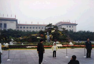 tianmen.jpg - 24069 Bytes